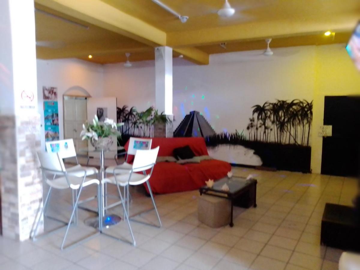 Hostal Hotel Ado Cancún Extérieur photo