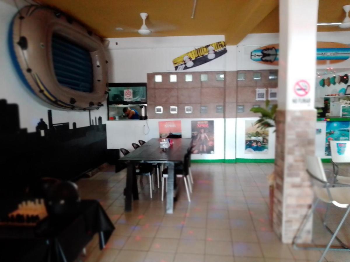 Hostal Hotel Ado Cancún Extérieur photo