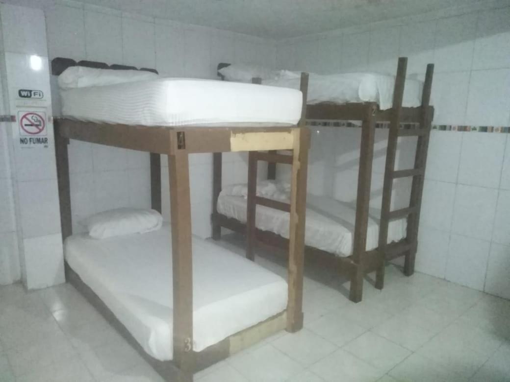 Hostal Hotel Ado Cancún Extérieur photo